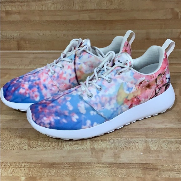 nike roshe one cherry blossom
